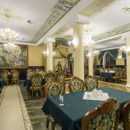 Zamek Luzec & Wellness Hotel 4*