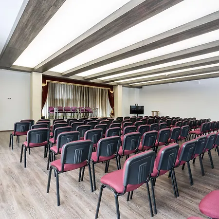 Szálloda Zamek Luzec & Wellness