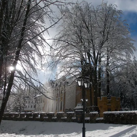 Zamek Luzec & Wellness Karlovy Vary