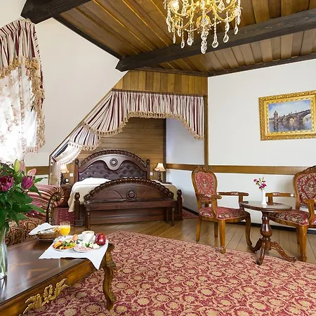 Szálloda Zamek Luzec & Wellness 4*