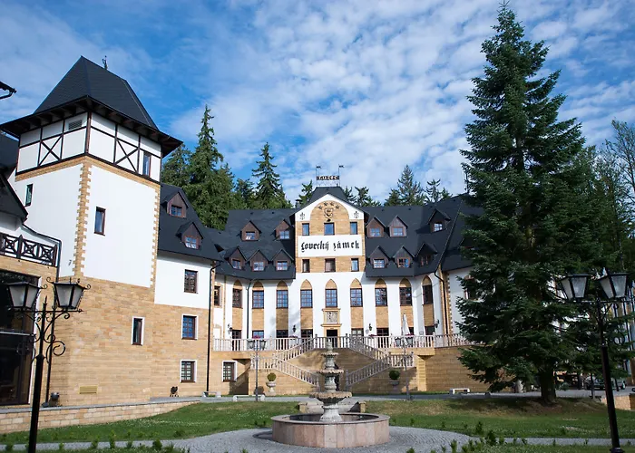 Hotel Zamek Luzec & Wellness Karlovy Vary
