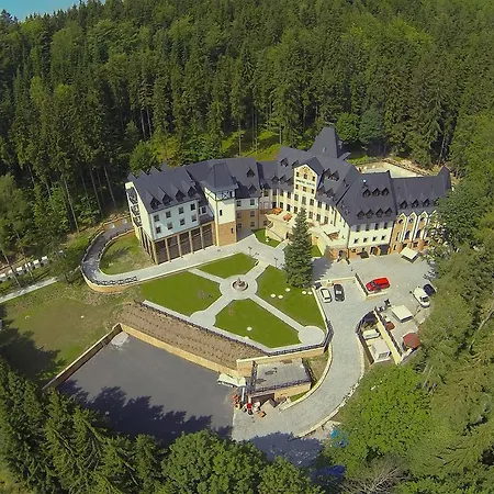 Zámek Lužec Spa&wellness 4*