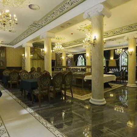 Zámek Lužec Spa&wellness Karlsbad