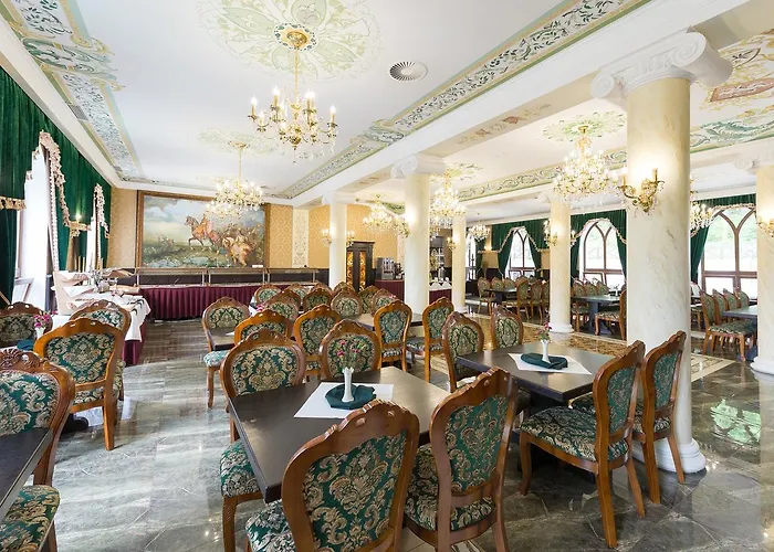 Szálloda Zamek Luzec & Wellness